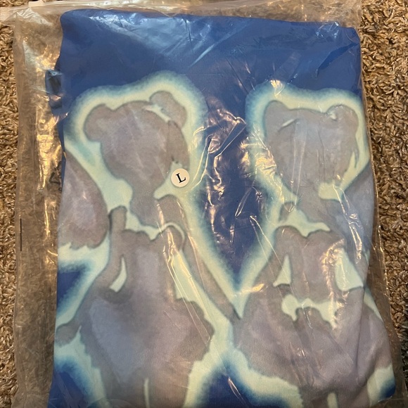 drake FATD for all the dogs sweatshirt - Picture 2 of 4